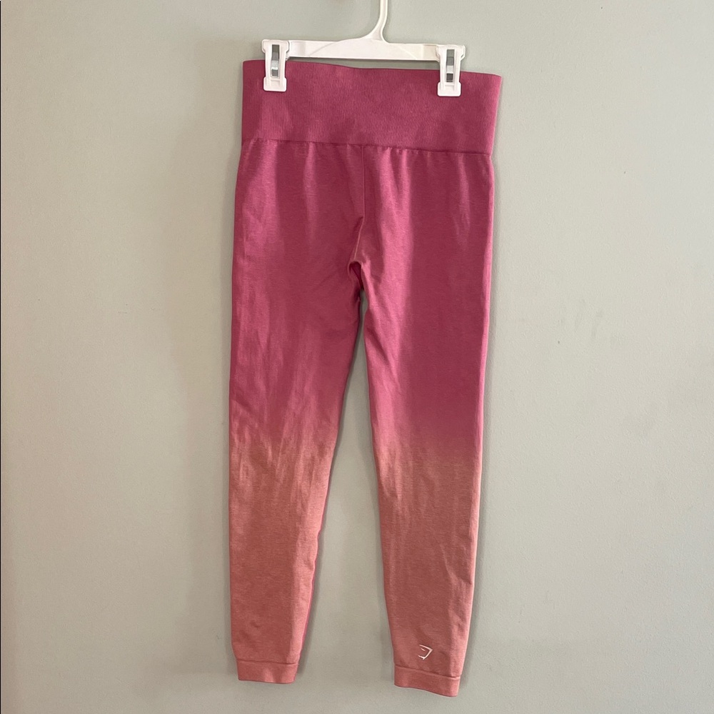 Gymshark Raspberry Leggings - Picture 6 of 6